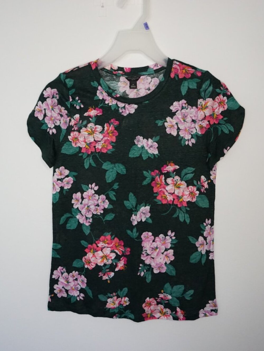 [NWT] Ann Taylor Petite Floral Cluster Linen Petal Sleeve Tee Size Petite SP